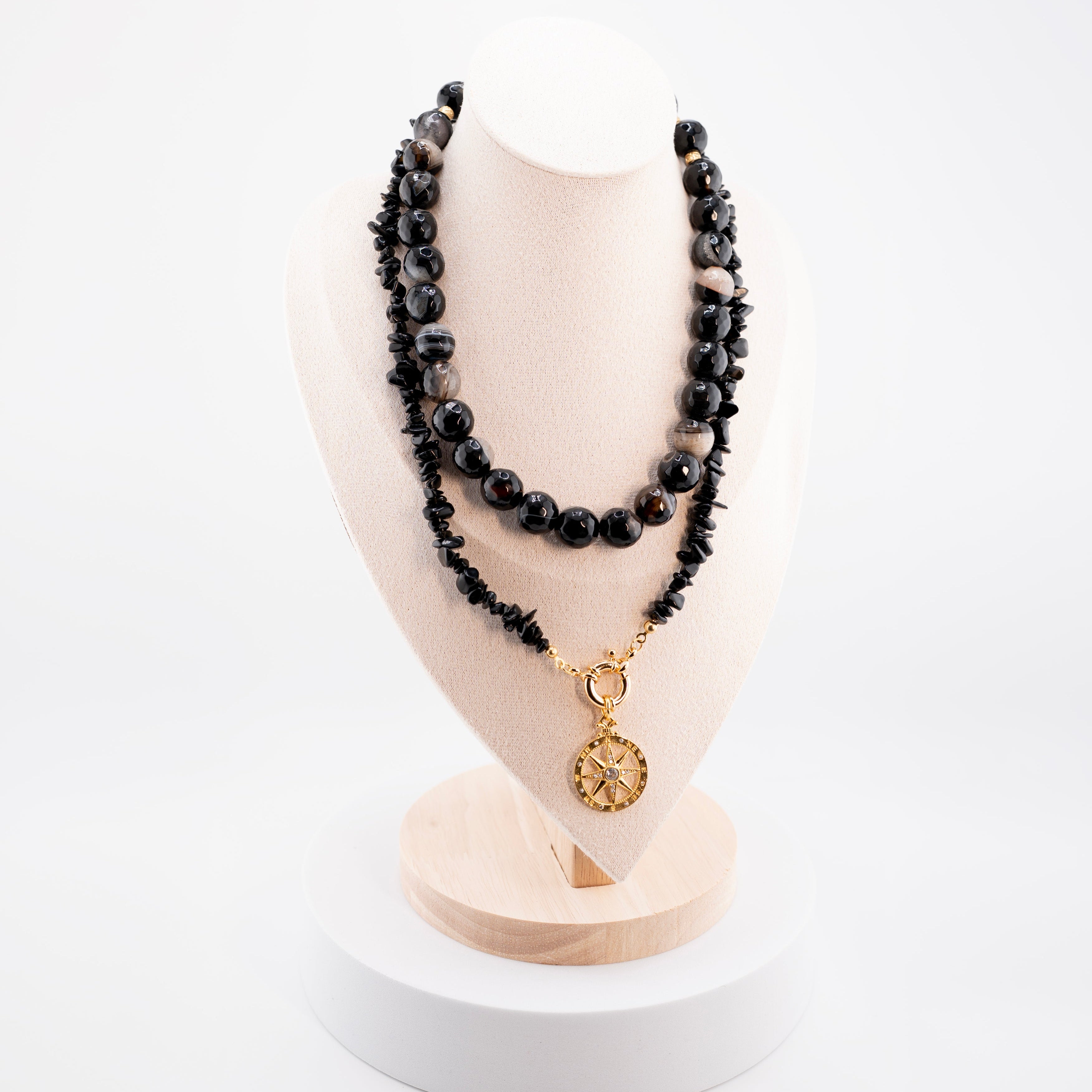 Black Onyx Beaded Necklace with Gold Compass Pendant – Natural Gemstone Statement Necklace for Women – Handmade Layered Crystal Jewelry, Boho Chic, Spiritual Protection Gift