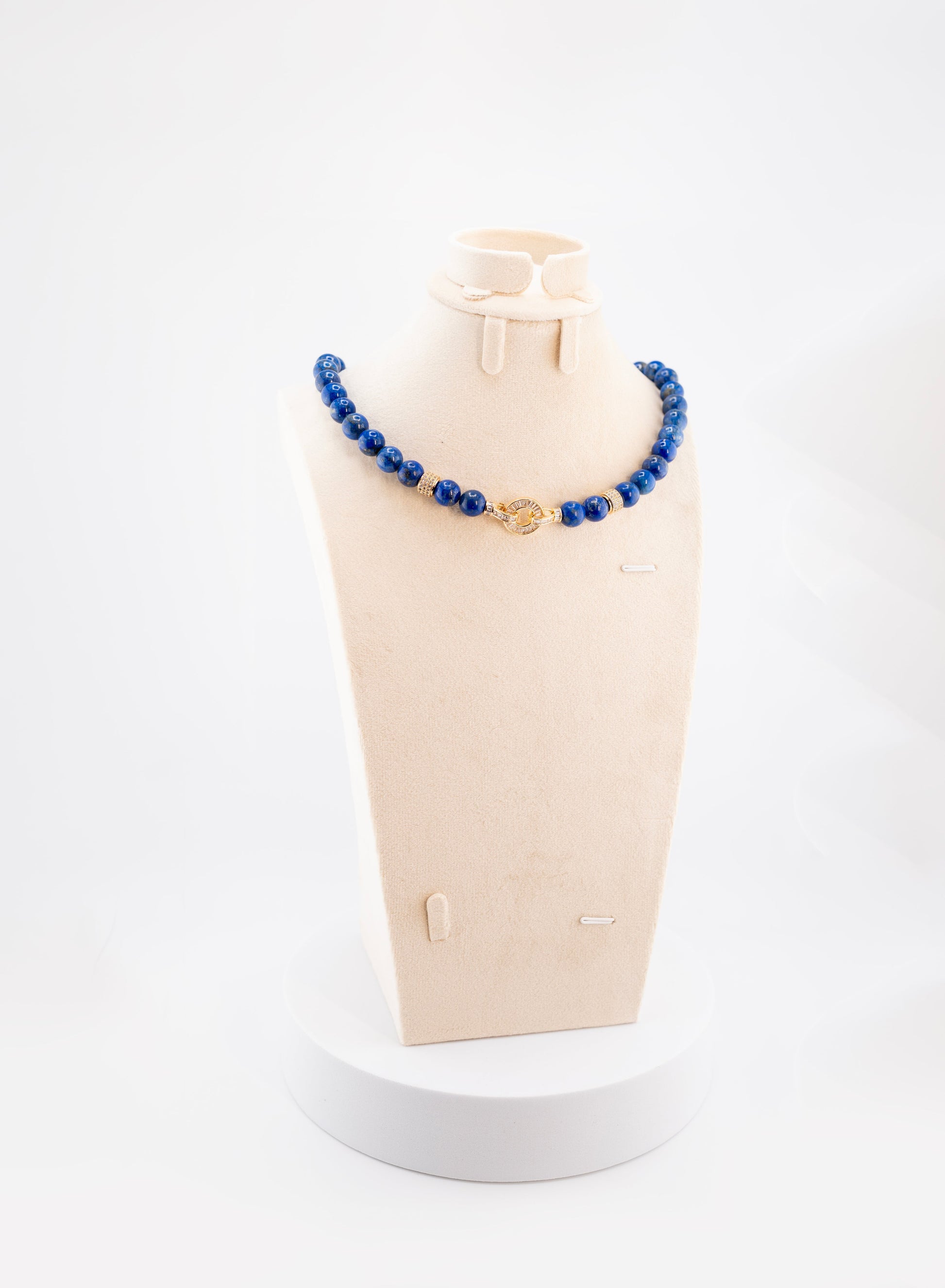 Lapis Lazuli Beaded Necklace with Gold Toggle Clasp – Natural Blue Gemstone Jewelry for Women – Handmade Statement Crystal Choker, Spiritual Healing Gift