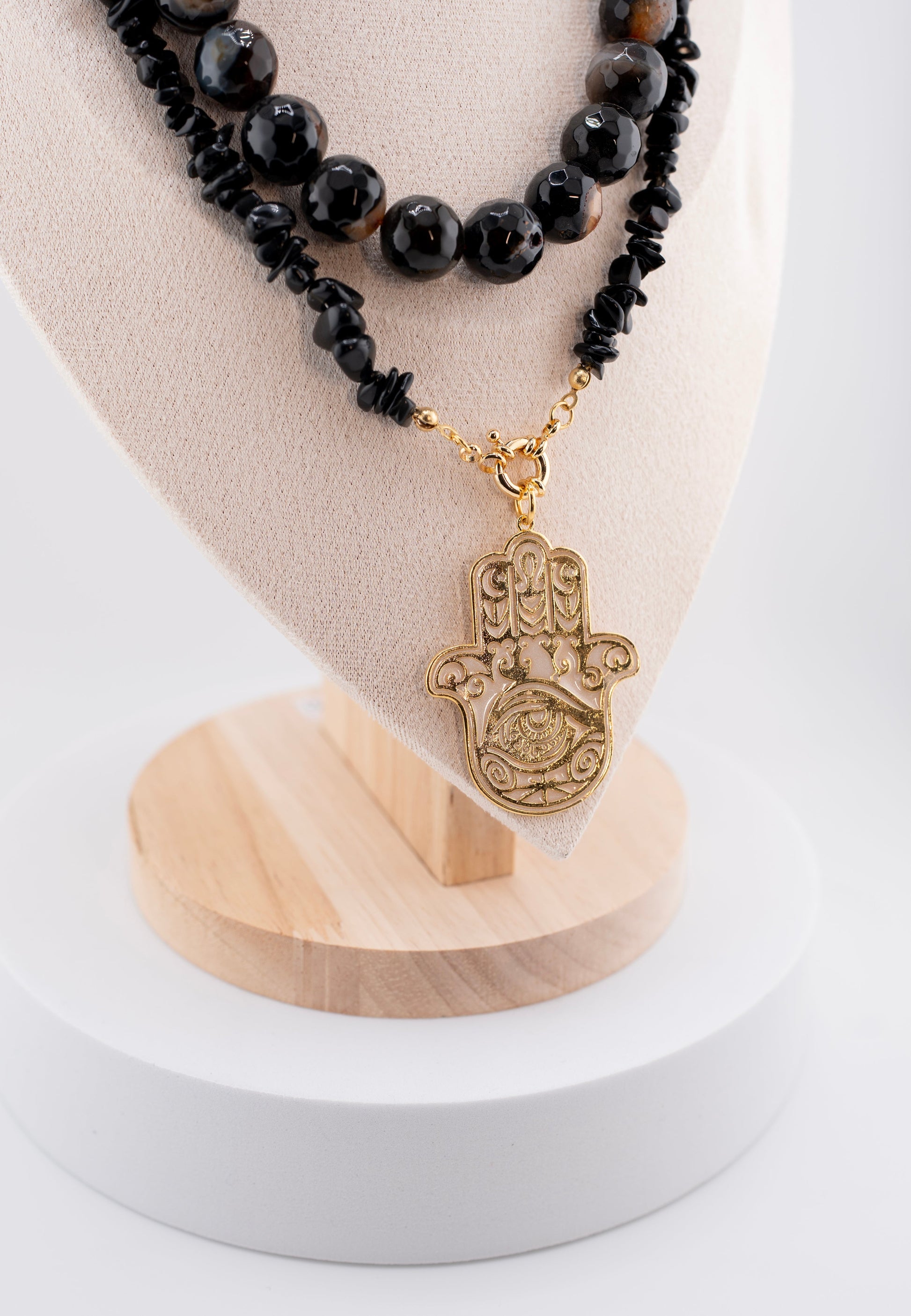 Handmade Black Onyx & Tiger Eye Beaded Necklace – Double Layer with Gold Hamsa Hand Pendant – Natural Gemstone Healing Jewelry for Protection & Energy – Unisex Spiritual Necklace