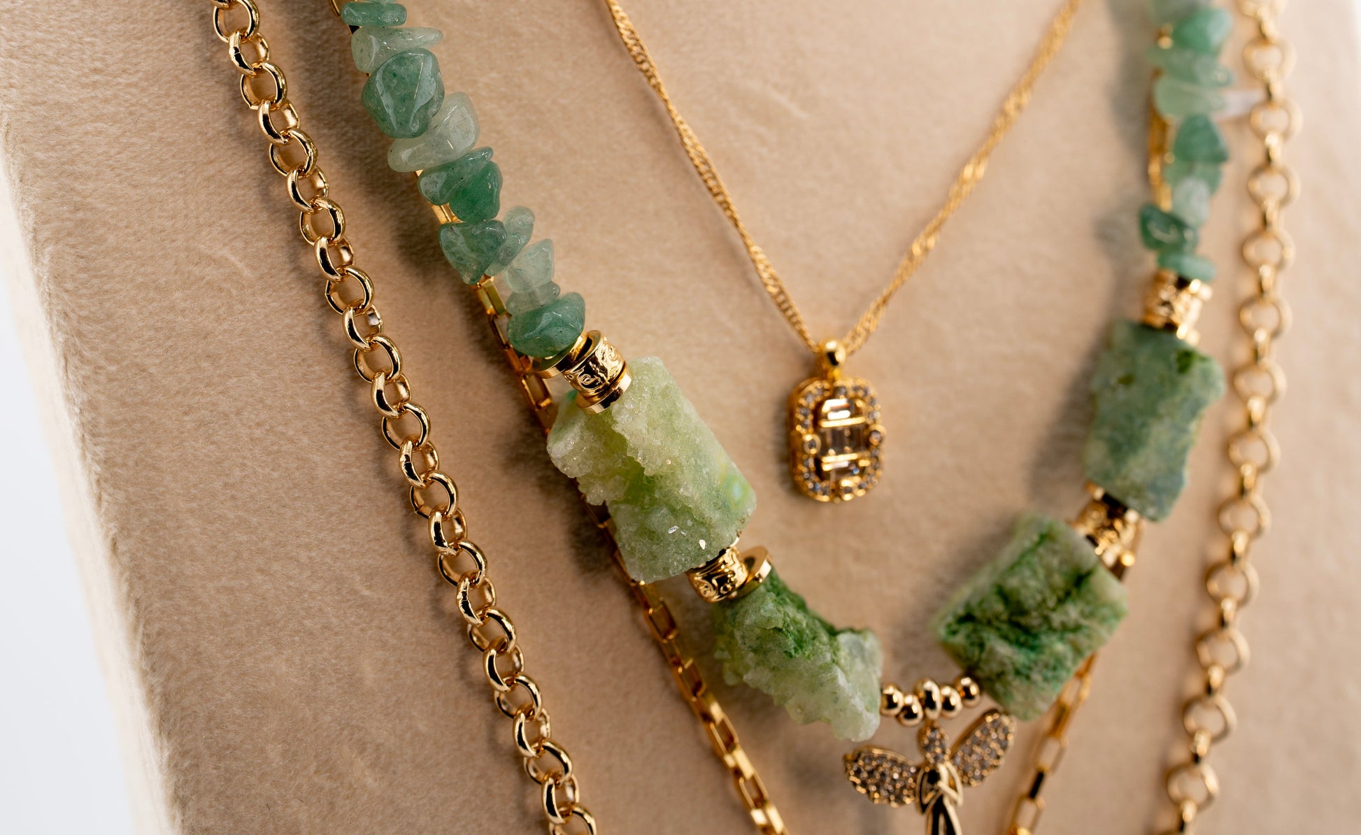 Layered Green Gemstone Boho Necklace for Women – Handmade Multi-Strand Natural Crystal Pendant Jewelry with Gold Chain – Trendy Fashion Statement Necklace, Unique Gift for Her