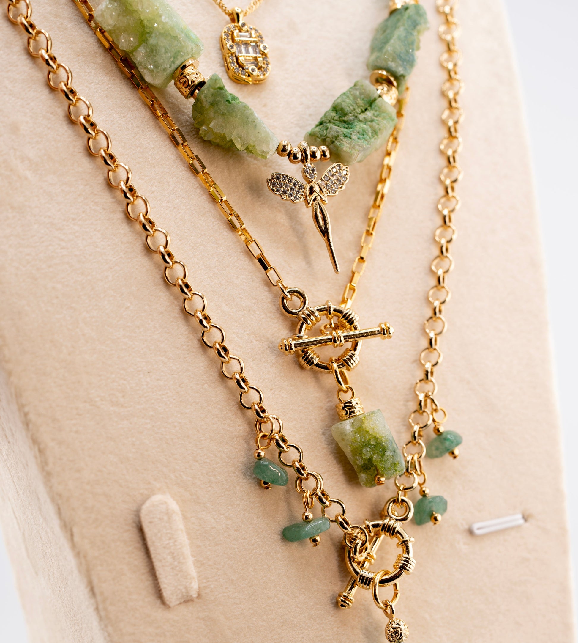 Layered Green Gemstone Boho Necklace for Women – Handmade Multi-Strand Natural Crystal Pendant Jewelry with Gold Chain – Trendy Fashion Statement Necklace, Unique Gift for Her