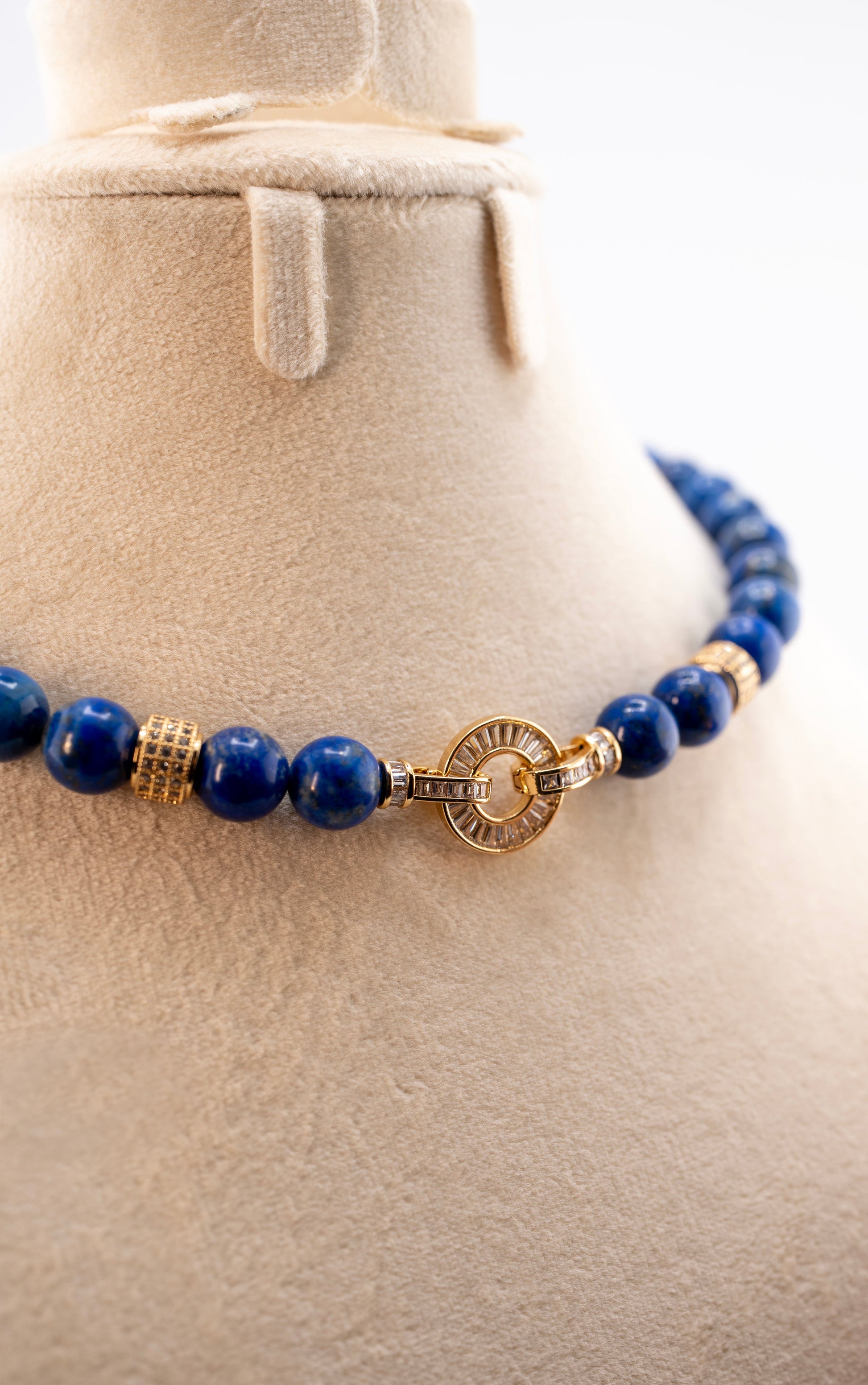 Lapis Lazuli Beaded Necklace with Gold Toggle Clasp – Natural Blue Gemstone Jewelry for Women – Handmade Statement Crystal Choker, Spiritual Healing Gift