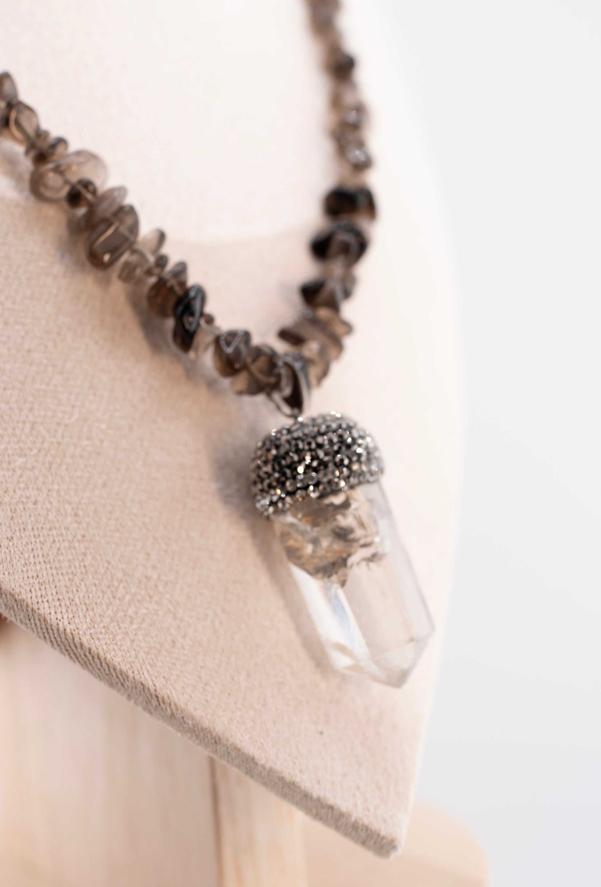 Smoky Quartz Chip Necklace with Raw Clear Quartz Crystal Pendant – Handmade Boho Healing Jewelry for Women – Energy Stone Necklace with Rhinestone Cap